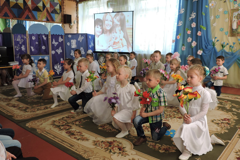 Праздник святых жен-мироносиц в детском саду №2 г. Острогожска