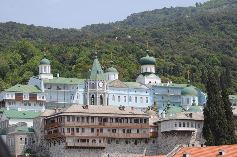 Делегация российских парламентариев посещает монастыри Святой Горы Афон