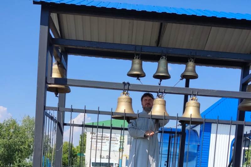 В День Крещения Руси в храмах благочиния прошла акция колокольного звона