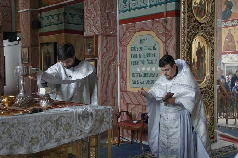 В Ильинском кафедральном соборе были совершены богослужения Великой Субботы