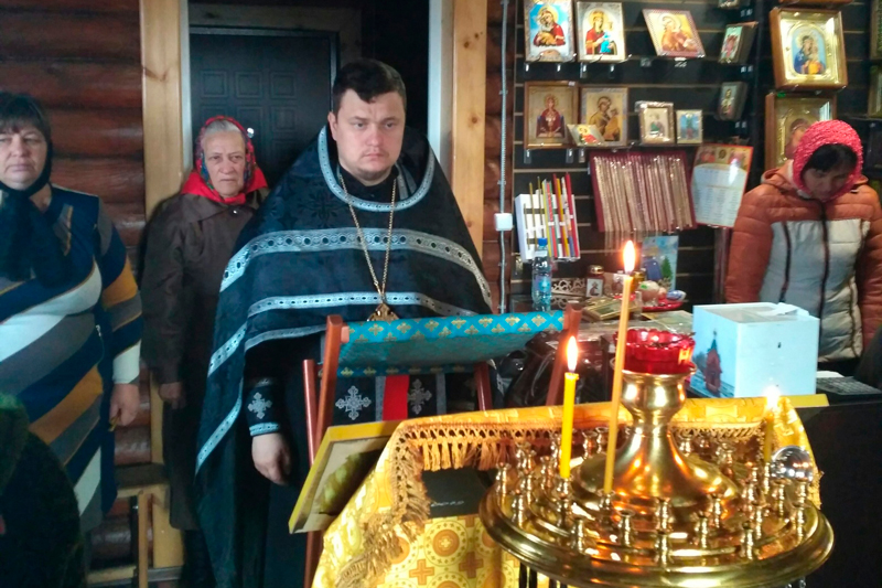 Первая литургия Преждеосвященных Даров в  храме свт. Серафима (Соболева)