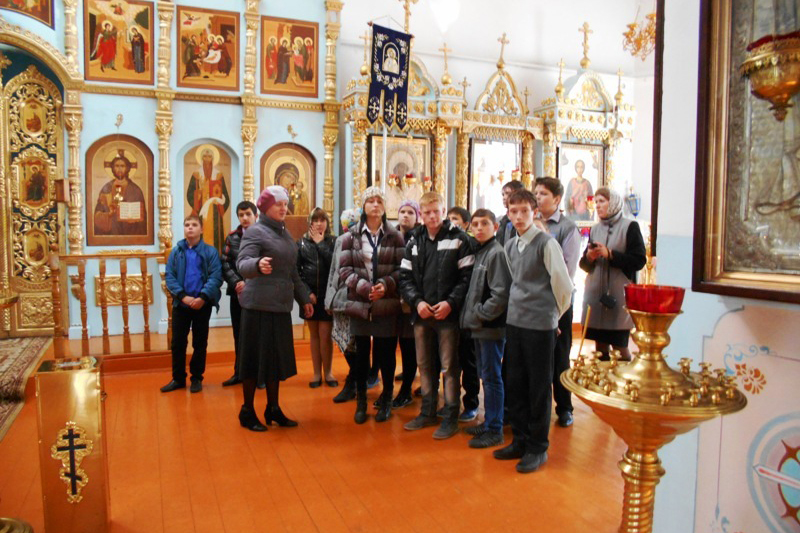 Экскурсия в Казанский храм п. Каменка