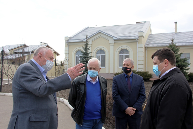 Храмовый комплекс посетил ктитор кафедрального собора города Россошь, почетный гражданин области Н.М. Ольшанский