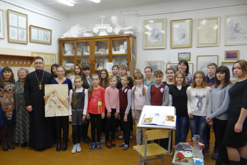 Художественную школу Острогожска посетили представители иконописного отделения Воронежской семинарии