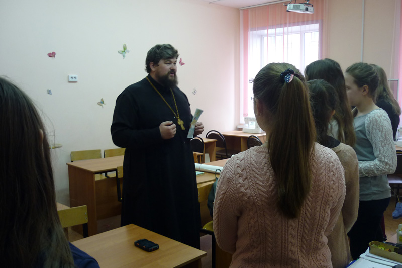 Калачеевских гимназистов познакомили с русской традицией выпечки «жаворонков»