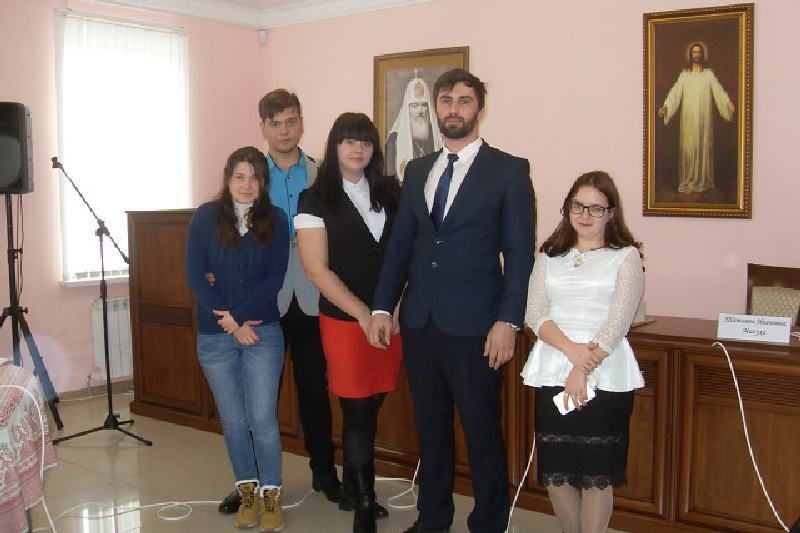 Студенты Богучарского колледжа приняли участие в Брейн - ринге «Православная традиция»