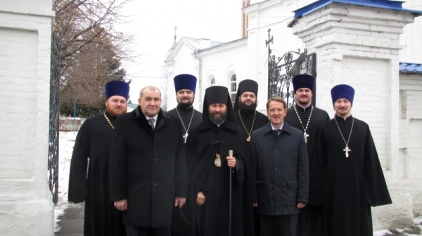 Глава Россошанской епархии и губернатор Воронежской области посетили г. Павловск