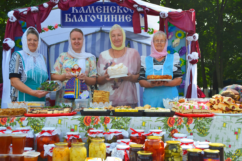В Воронеже проведена православная благотворительная выставка-ярмарка, организованная Женсоветом Воронежской митрополии