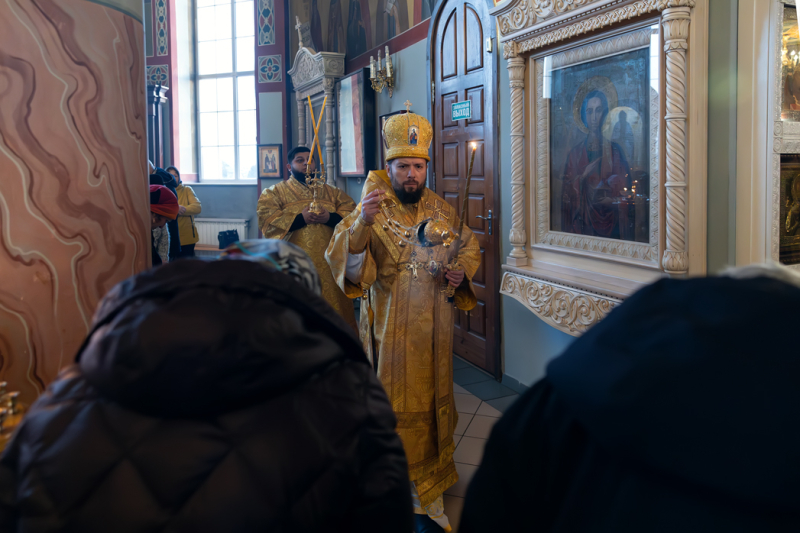 В канун Недели сыропустной Преосвященнейший Дионисий совершил всенощное бдение в Ильинском кафедральном соборе