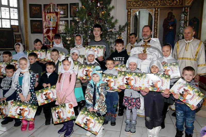 В Александро-Невском храме состоялся Рождественский праздник