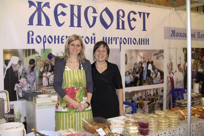 Участие представителей Богучарского благочиния в благотворительной ярмарке в г. Воронеже