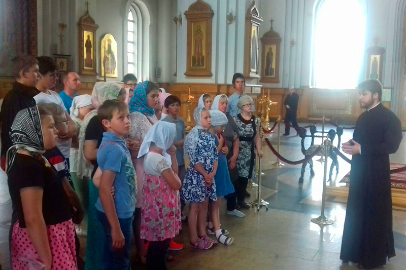 Детский епархиальный хор побывал в Воронеже