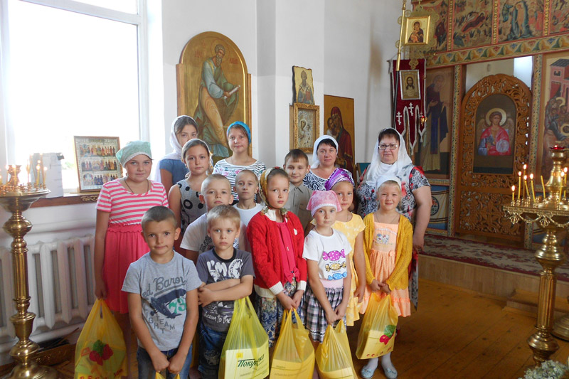 В Подгоренском прошла акция «Собери ребенка в школу»