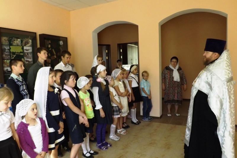 В Молодежном духовно-просветительском центре села Верхний Мамон начались занятия воскресной школы