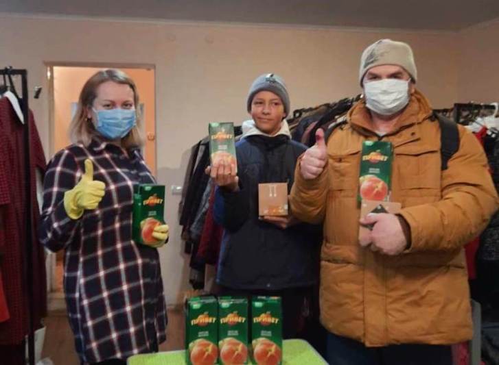 В благочинии раздали благотворительную помощь от благотворительная помощь от «Фонд продовольствия Русь»