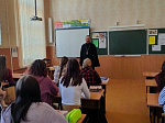 Состоялась встреча студенток павловского педагогического колледжа и настоятеля Покровского храма города Павловск