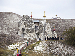 Архиерейским чином совершено Великое освящение пещерного храма в Спасском Костомаровском женском монастыре