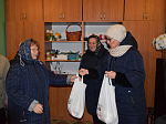 Кантемировцам вручили продуктовые наборы от фонда «Русь»