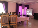 Воспитанники школьного лагеря школы №6 посетили Тихоновский храм и Духовно-просветительский центр