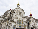 Архиерейским чином совершено Великое освящение пещерного храма в Спасском Костомаровском женском монастыре
