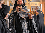Глава Воронежской митрополии совершил богослужение в Спасском Костомаровском женском монастыре