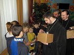 Священнослужители поздравили с Пасхой Христовой воспитанников Павловского СРЦдН