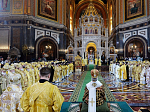 Преосвященнейший епископ Андрей сослужил Святейшему Патриарху в Храме Христа Спасителя в Москве