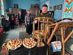В Морозовке после богослужения прихожане приняли участие в православной традиции