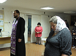 Представители благочиния посетили пункт временного проживания беженцев