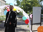 Настоятель храма Димитрия Солунского принял участие в праздничном мероприятии по случаю начала нового учебного года в Русскожуравской СОШ