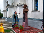 В Калаче установлен бюст святого страстотерпца царя Николая II