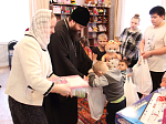 Воспитанников детского реабилитационного цента с. Тимерязево поздравили со светлым праздником Рождества