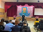 Священнослужитель благочиния провел беседу с учениками 10 -11 классов СОШ № 9 г. Россошь