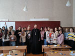 В Павловском филиале педагогического колледжа прошла встреча с настоятелем Покровского храма г. Павловск