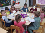 Воспитанники Верхнемамонского детского сада №2 приняли участие в акции «Белый цветок»