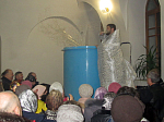 В праздник Крещения Господня павловчане молились за богослужением и омывались в купелях