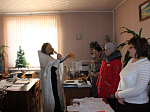 В праздник Богоявления о. Тихон посетил организации и учреждения Верхнего Мамона