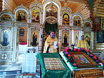 Богослужение в Лозовом в Неделю всех святых, в земле Русской просиявших