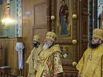 Архиереи, духовенство и миряне поздравили главу митрополии с Днем тезоименитства