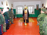 Молитва и беседа с кадетами-казаками
