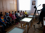 В воскресной школе «Добро» прошел мастер-класс по песочной анимации в рамках проекта «Николина мастерская»