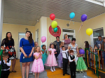 Матушка Надежда Чибисова поздравила детсадовцев-выпускников