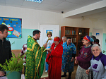 Священник посетил социальные учреждения с. Новая Калитва