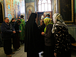 Архипастырь совершил Божественную литургию в Александро-Невском храме г. Россошь