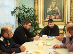 Состоялось совместное собрание священнослужителей благочиния и казаков Каменского хутора