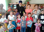Священник поздравил воспитанников СРЦдН с Днем защиты детей