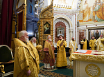 Преосвященнейший епископ Дионисий сослужил Святейшему Патриарху Московскому и всея Руси Кириллу за Божественной литургией в Храме Христа Спасителя