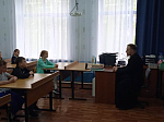 Клирик благочиния посетил Дроздовскую общеобразовательную школу
