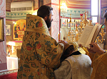 Преосвященнейший Андрей совершил Божественную литургию и рукоположение во иерея клирика кафедрального собора