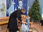 Детей центра «Надежда» поздравили с Рождеством Христовым
